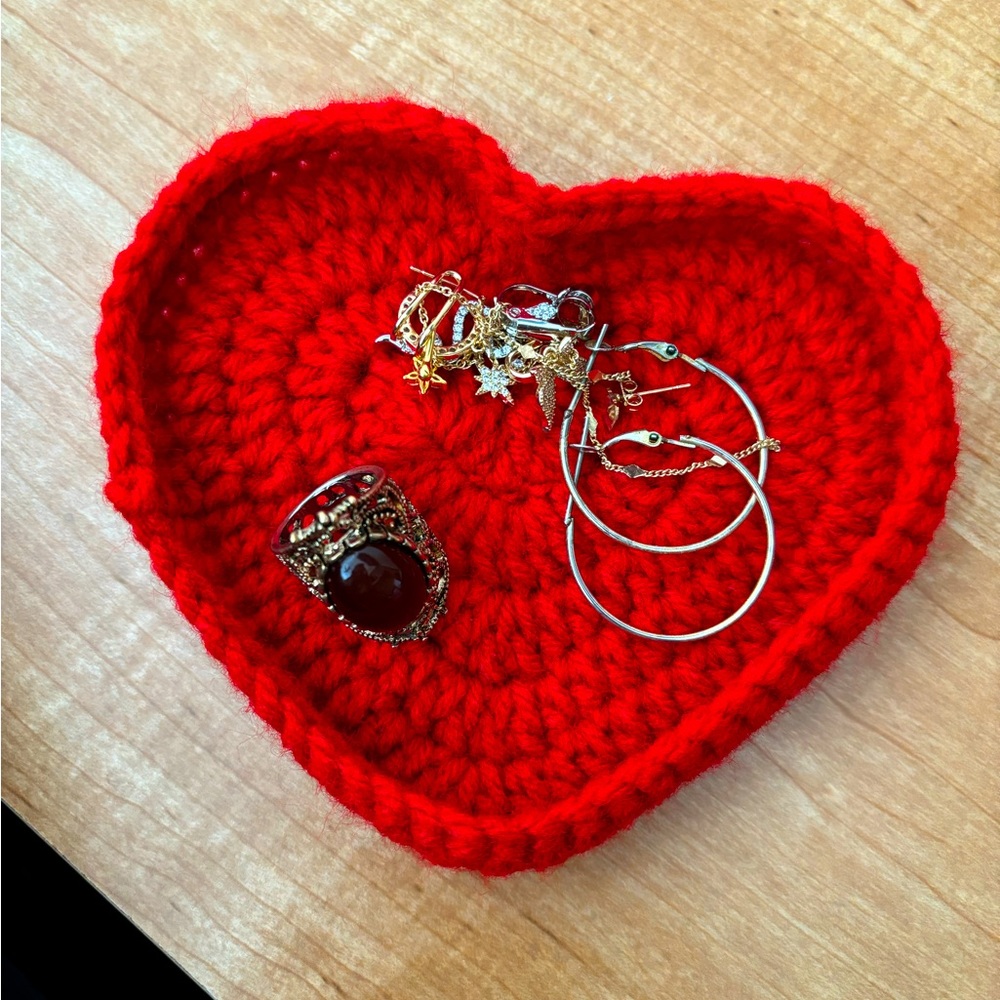 Crochet heart box